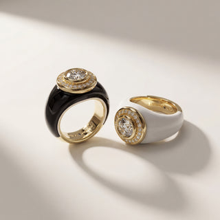 Black and White Avalanche Ring in yellow gold and grand feu enamel