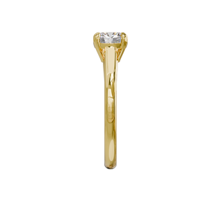 Bague Classique coussin, diamant de synthèse de 1 carat, or jaune 18 carats recyclé, vue de profil