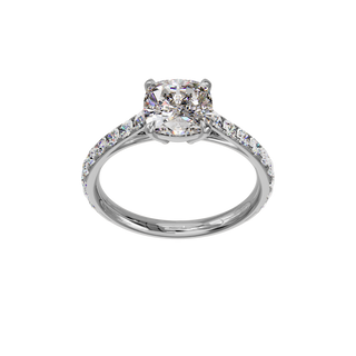Bague Classique sertie coussin, diamant de synthèse de 2 carats, or blanc 18 carats recyclé, vue de face en plongée