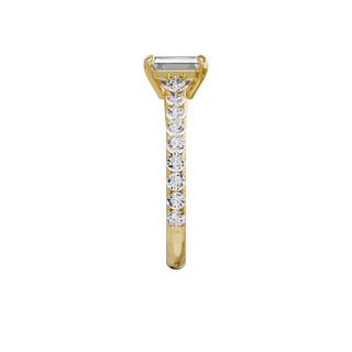Bague Classique sertie émeraude, diamant de synthèse de 1 carat, or jaune 18 carats recyclé, vue de profil