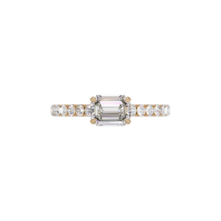 Bague Classique sertie émeraude est-ouest, diamant de synthèse de 1 carat, or rose 18 carats recyclé, vue de dessus