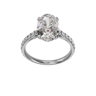 Oval Classique Set ring, 4-carat lab-grown diamond, recycled 18-carat white gold, front view from above
