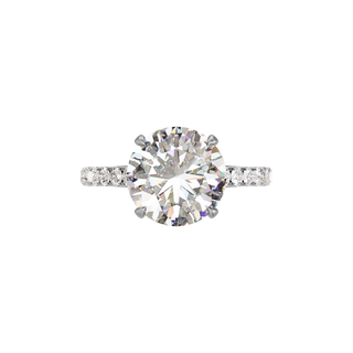Bague Classique sertie ronde, diamant de synthèse de 4 carats, or blanc 18 carats recyclé, vue de dessus