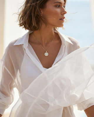 image portée pendentif Daisy  en diamants de laboratoire et or recyclé