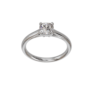 Bague Classique coussin, diamant de synthèse de 1 carat, or blanc 18 carats recyclé, vue de face en plongée