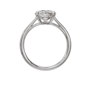 Bague Classique ovale, diamant de synthèse de 4 carats, or blanc 18 carats recyclé, vue de face