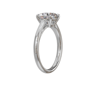 Round Classique ring, 2-carat lab-grown diamond, recycled 18-carat white gold, three-quarter view