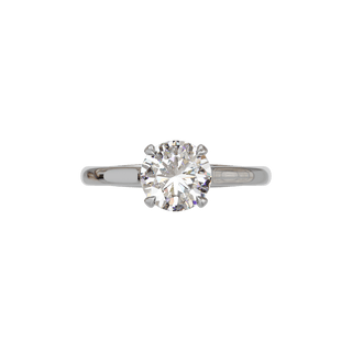 Bague Classique ronde, diamant de synthèse de 1,5 carat, or blanc 18 carats recyclé, vue de dessus