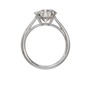 Round Classique ring, 3-carat lab-grown diamond, recycled 18-carat white gold, front view
